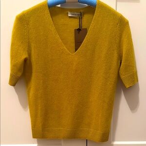 NWT Cashmere short-sleeve sweater